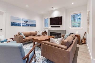 Custom living room renovation contractors in Langley, BC