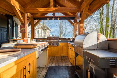 Custom outdoor kitchen by Kitchen renovation contractors in Langley, BC