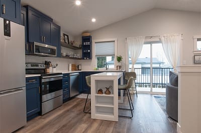 Custom kitchen by kitchen renovation contractors in Langley, BC