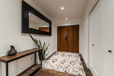 Custom hallway renovation contractors in Langley, BC
