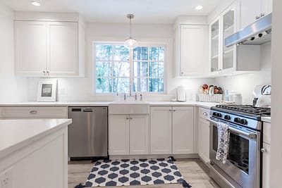 Custom kitchen by kitchen renovation contractors in Langley, BC