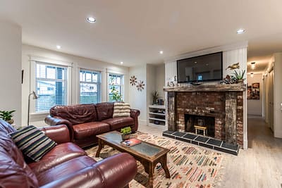 Custom Living room renovation contractors in Langley, BC